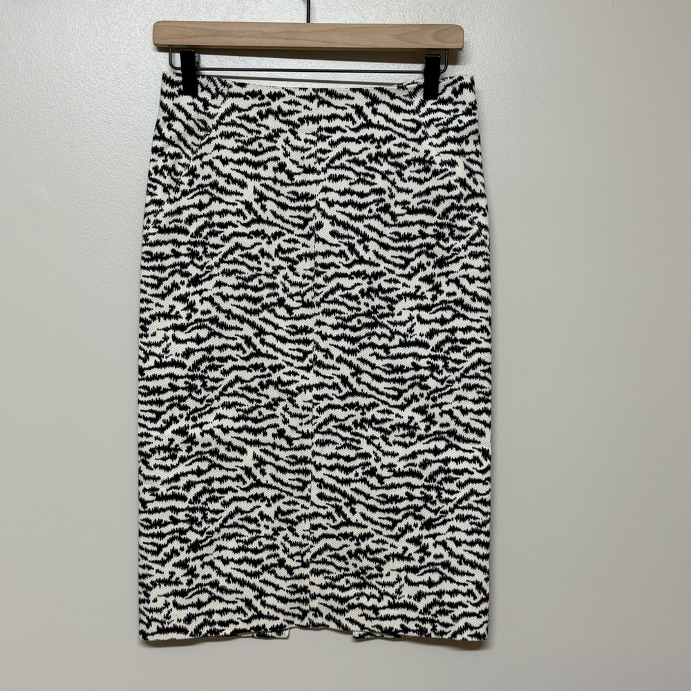 Veronica Beard Tiger Print Seamed Pencil Skirt Black White sz‎ 4 Luxury Career
